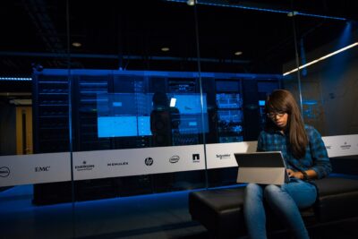 GitLab : une faille notée 10 sur 10 corrigée, les serveurs auto-hébergés à mettre à jour d&rsquo;urgence